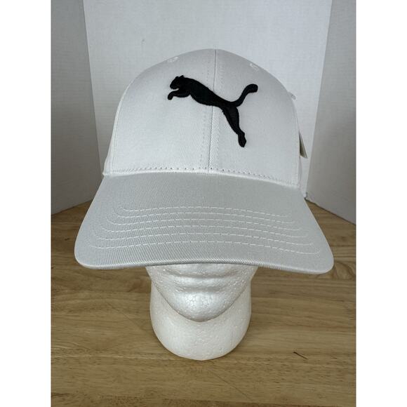 PUMA Tech Performance Stretch FlexFit‎ Golf Hat White Size L/XL NWT Logo 9 Lives - Picture 1 of 6